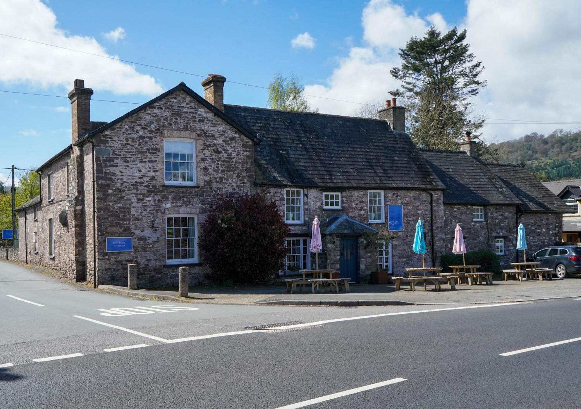 The Bluebell Country Inn, Crickhowell Esterno foto