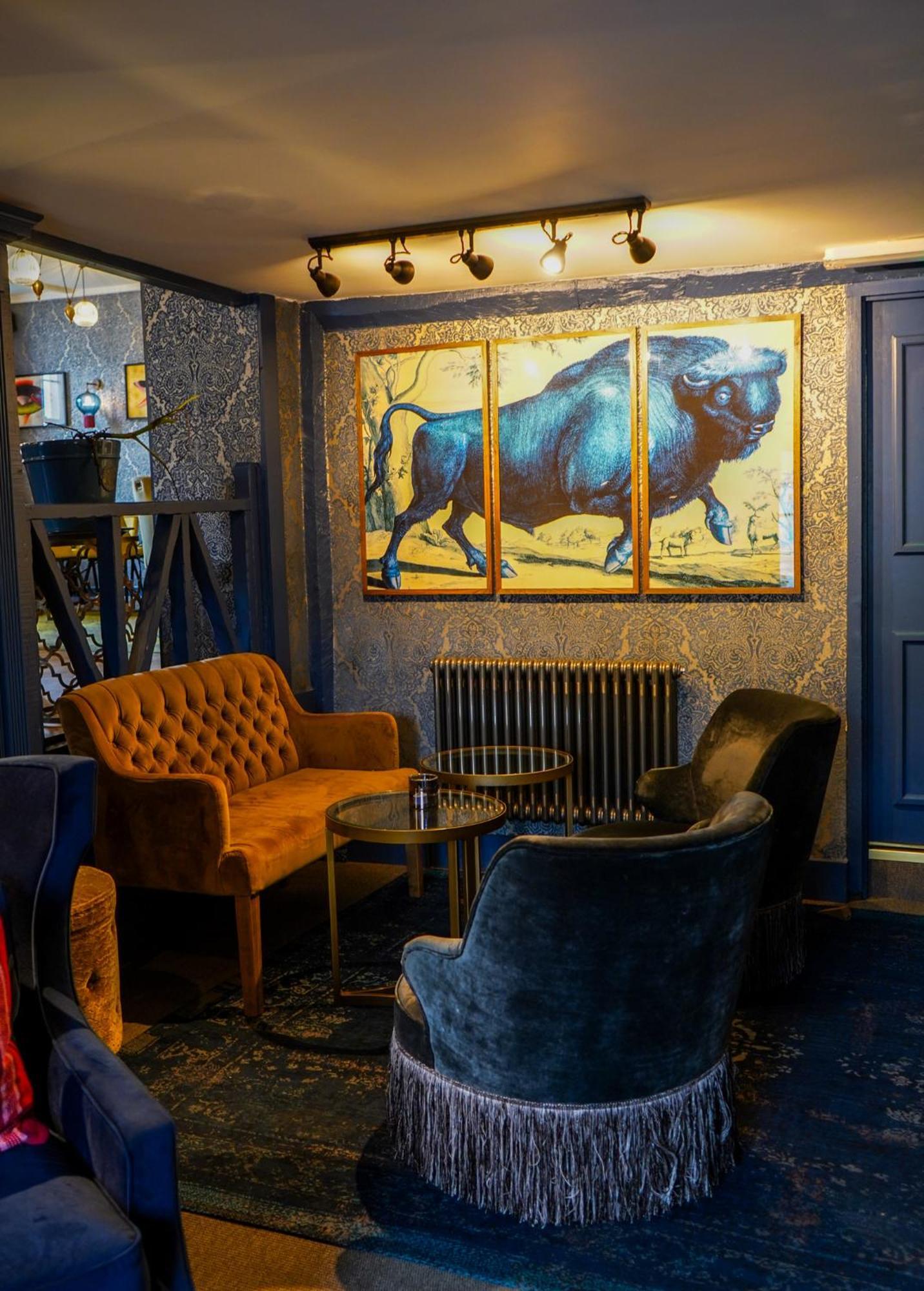 The Bluebell Country Inn, Crickhowell Esterno foto