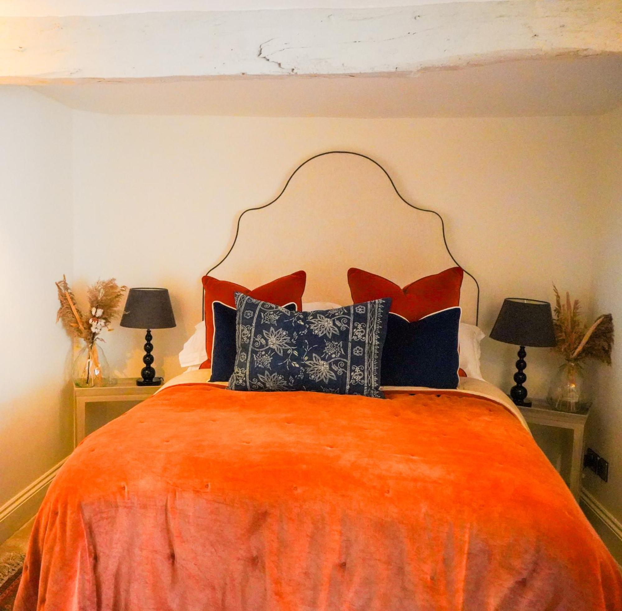 The Bluebell Country Inn, Crickhowell Esterno foto